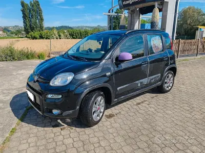 Usata Fiat Panda 4x4 75 CV (55 kW) 2013 Nero Utilitaria