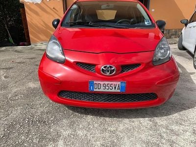 Usata Toyota Aygo 54 CV (39 kW) 2006 Rosso Utilitaria