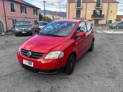Usata VW Fox Sport 54 CV (39 kW) 2006 Rosso Utilitaria