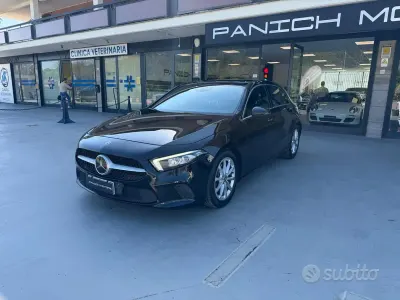 Usata Mercedes A180 116 CV (85 kW) 2019 Nero Berlina