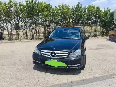 Usata Mercedes C220 136 CV (100 kW) 2012 Nero Berlina
