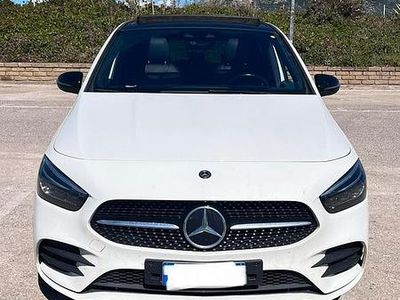 Usata Mercedes B200 2019 Bianco Monovolume