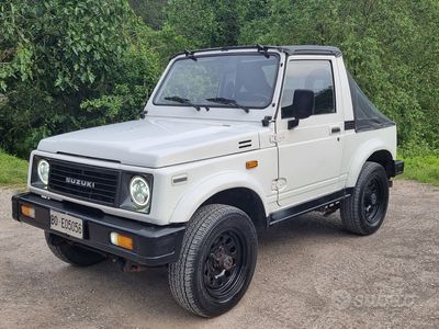 Suzuki Samurai