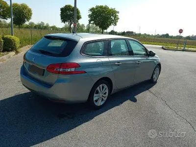 Begagnad Peugeot 308 120 HK (88 kW) 2017 Grå Kombi