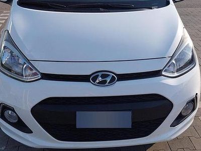 Usata Hyundai i10 69 CV (50 kW) 2016 Bianco Utilitaria