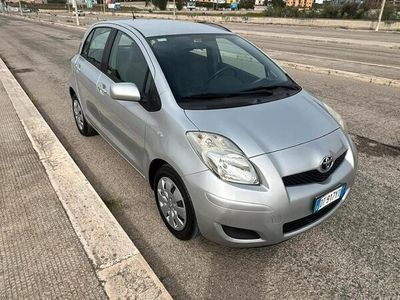 usata Toyota Yaris 1.4 D-4D 5 porte Sol 2009