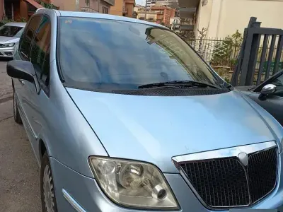 Usata Lancia Phedra 128 CV (94 kW) 2003 Monovolume