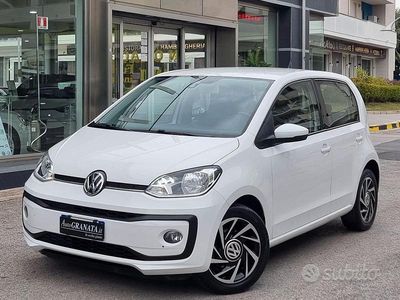 Usata VW up! Highline 68 CV (50 kW) 2019 Bianco Utilitaria