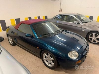 Usata MG F 120 CV (88 kW) 1997 Blu Cabrio