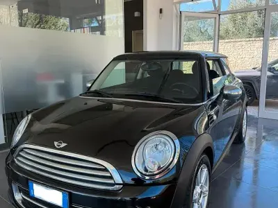 Usata Mini Cooper 112 CV (82 kW) 2012 Nero Utilitaria