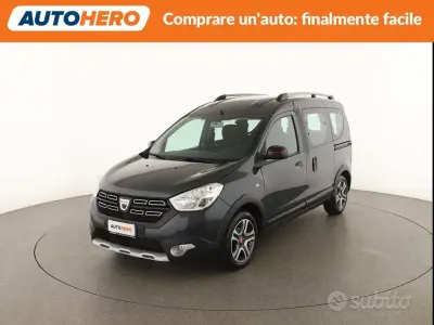 Usata Dacia Dokker Stepway 95 CV (69 kW) 2019 Nero Monovolume