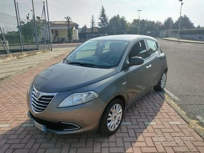 Usata Lancia Ypsilon 2014 Grigio Utilitaria