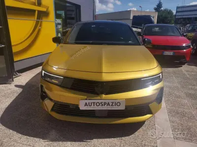 Usata Opel Astra GS Line 131 CV (96 kW) 2022 Giallo(met.) Berlina