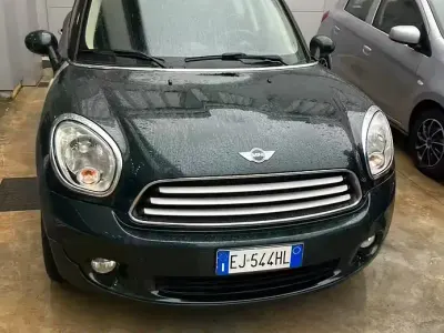 Usata Mini Countryman 122 CV (89 kW) 2011 Verde SUV