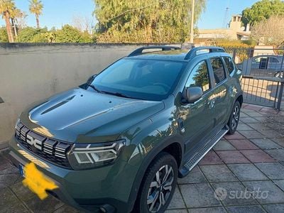 Usata Dacia Duster Journey 101 CV (74 kW) 2023 Verde SUV