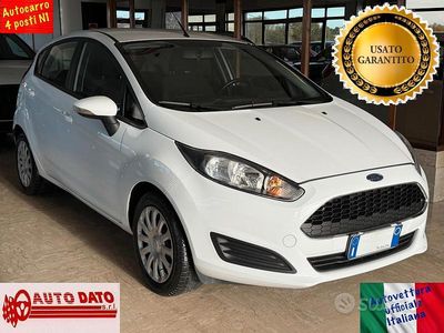 Usata Ford Fiesta 95 CV (69 kW) 2017 Bianco Berlina