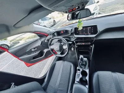Usata Peugeot 208 Active 75 CV (55 kW) 2022 Utilitaria