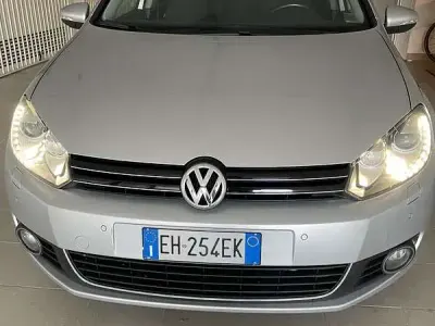 Usata VW Golf VI Highline 140 CV (102 kW) 2011 Argento Utilitaria