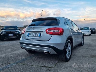 Usata Mercedes GLA220 176 CV (129 kW) 2017 Grigio SUV