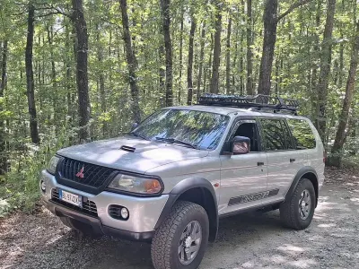 Usata Mitsubishi Pajero Sport 100 CV (73 kW) 2000 Grigio SUV