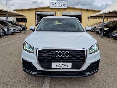 Usata Audi Q2 Ambiente 190 CV (139 kW) 2017 Bianco SUV