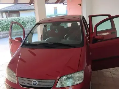 Usata Fiat Idea 80 CV (58 kW) 2007 Rosso Monovolume