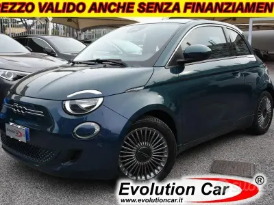 Usata Fiat 500e Business 42 kW (58 CV) 2020 Blu metallizzato Berlina