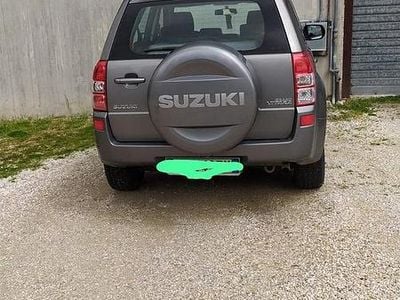 Second-hand Suzuki Grand Vitara 129 CP (94 kW) 2007 Gri SUV
