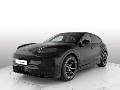 Nuova Porsche Cayenne Electric 325 kW (442 CV) 2026 Nero cromite metallizzato SUV