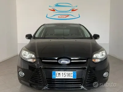 Usata Ford Focus 125 CV (91 kW) 2012 Nero Berlina