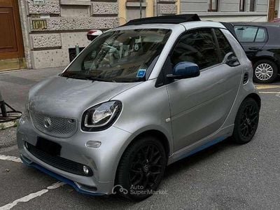 Usata Smart ForTwo Cabrio Brabus 90 CV (66 kW) 2017 Argento Cabrio