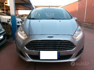 Usata Ford Fiesta Titanium 75 CV (55 kW) 2017 Grigio Berlina
