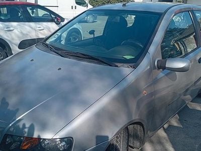 Usata Fiat Punto 2004 Grigio Utilitaria