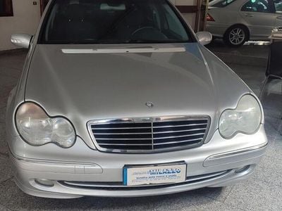 Mercedes C200