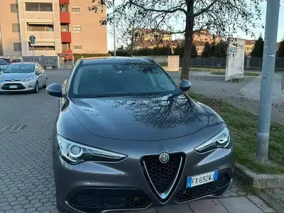 Usata Alfa Romeo Stelvio 190 CV (139 kW) 2019 SUV