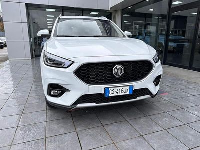 Usata MG ZS Luxury 106 CV (77 kW) 2023 Bianco Station wagon