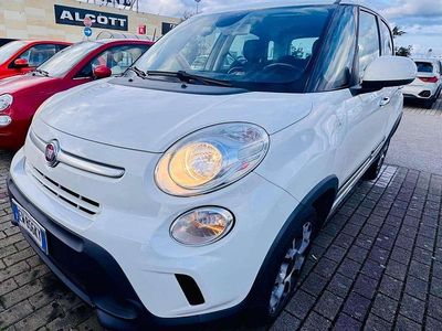 Usado Fiat 500L Trekking 84 CV (61 kW) 2014 Blanco Monovolumen