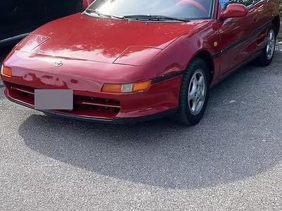 Begagnad Toyota MR2 158 HK (116 kW) 1992 Röd Cab