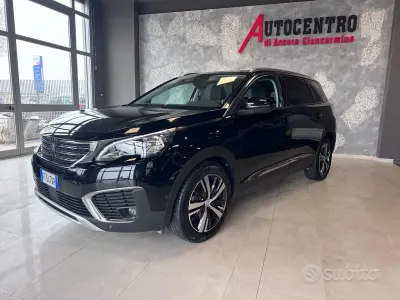 Usata Peugeot 5008 Allure 131 CV (96 kW) 2019 Nero SUV