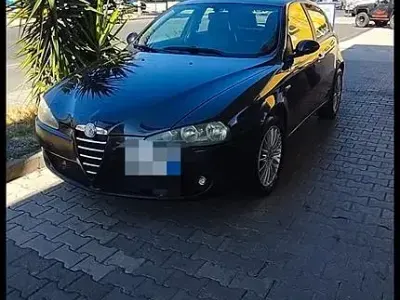 Usata Alfa Romeo 147 120 CV (88 kW) 2006 Utilitaria