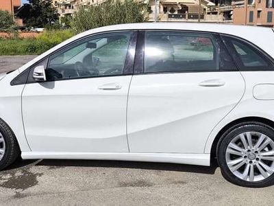 Mercedes B180