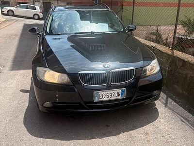 Nero Usata 2007 BMW 320 Station wagon | 2500 € (Buon prezzo)