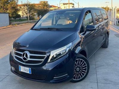 Usata Mercedes V250 190 CV (139 kW) 2018 Blu/azzurro Monovolume