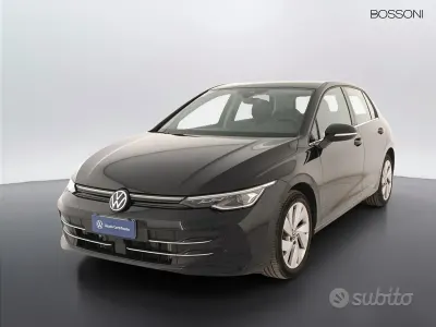 Usata VW Golf VIII Life 115 CV (84 kW) 2025 Grigio Berlina