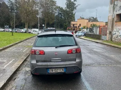 Usata Fiat Croma 150 CV (110 kW) 2008 Grigio Station wagon