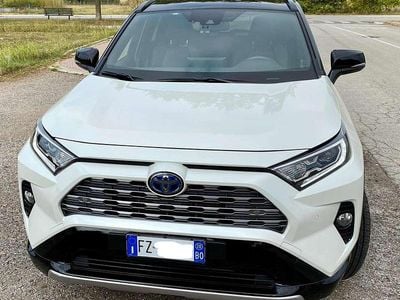 Usata Toyota RAV4 Hybrid Style 178 CV (130 kW) 2019 Bianco SUV