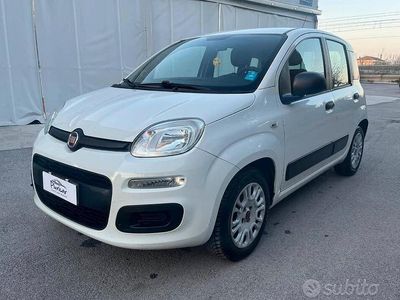 Usata Fiat Panda Easy 69 CV (50 kW) 2016 Bianco Utilitaria