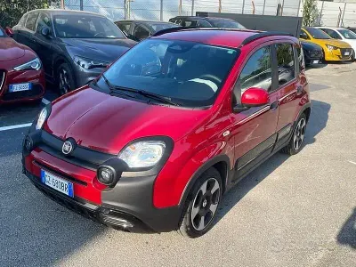 Usata Fiat Panda Cross 70 CV (51 kW) 2025 Rosso Utilitaria