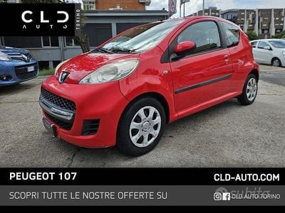 Usata Peugeot 107 Access 68 CV (50 kW) 2012 Rosso Utilitaria