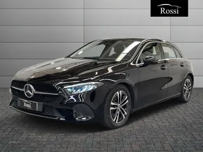 Usata Mercedes A180 Advanced 116 CV (85 kW) 2023 Bianco polare Berlina